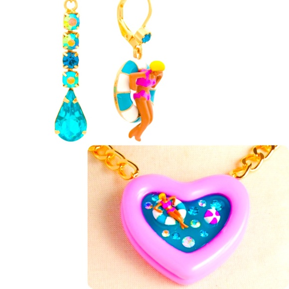 🌊 Betsey Johnson Pool Party Necklace & Mismatched Pool Party Earrings NWT - Picture 3 of 7